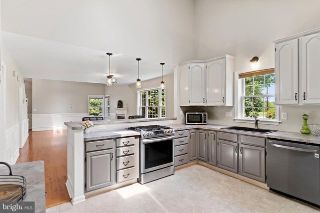 4134 NANTUCKET DR, Mechanicsburg, PA 17050