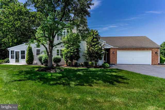 4134 NANTUCKET DR, Mechanicsburg, PA 17050