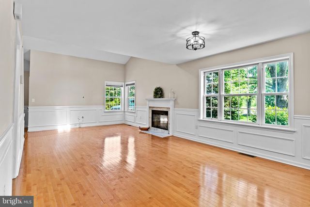 4134 NANTUCKET DR, Mechanicsburg, PA 17050