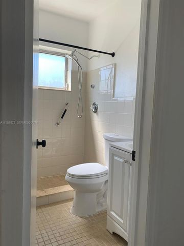 1990 NE 181st St, North Miami Beach, FL 33162