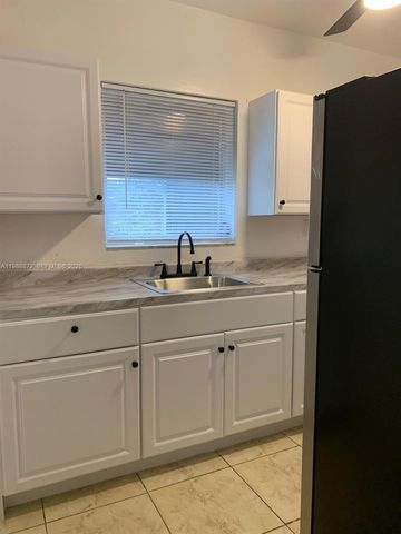 1990 NE 181st St, North Miami Beach, FL 33162