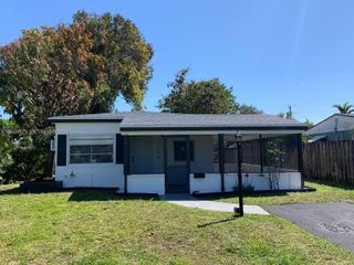 1990 NE 181st St, North Miami Beach, FL 33162