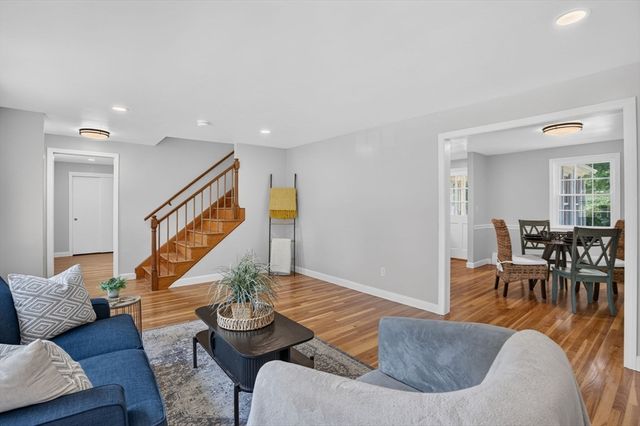 299 Concord Road, Bedford, MA 01730