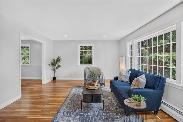 299 Concord Road, Bedford, MA 01730