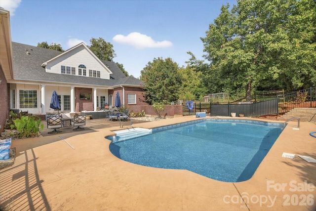 498 Johnson Dairy Road, Mooresville, NC 28115