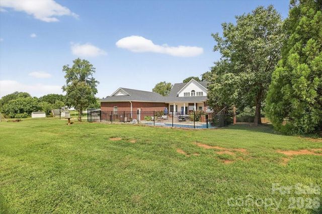 498 Johnson Dairy Road, Mooresville, NC 28115