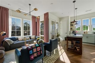 962 Bibbs Circle 7, Atlanta, GA 30318