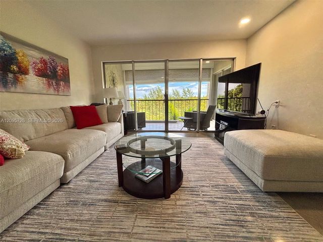 3920 Inverrary Boulevard 607C, Lauderhill, FL 33319