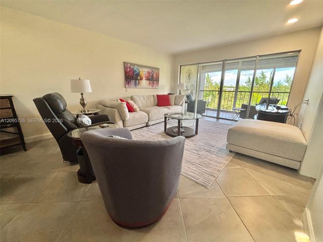 3920 Inverrary Boulevard 607C, Lauderhill, FL 33319
