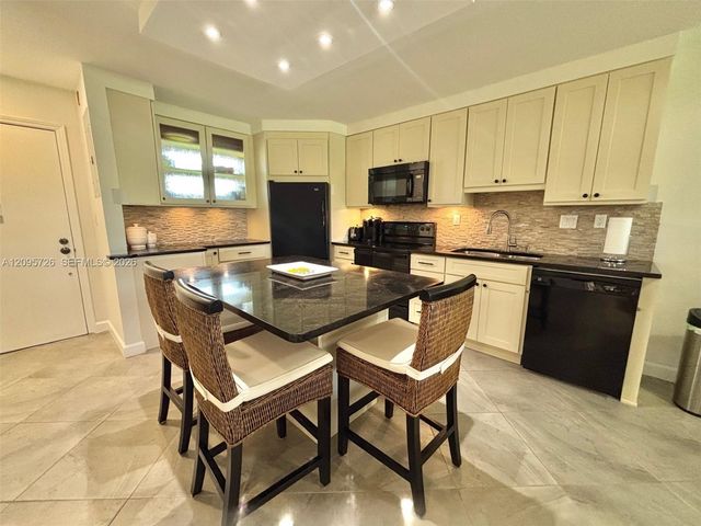 3920 Inverrary Boulevard 607C, Lauderhill, FL 33319