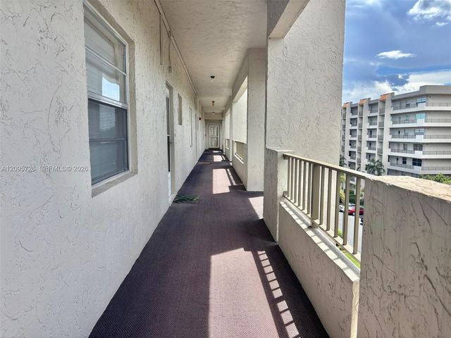 3920 Inverrary Boulevard 607C, Lauderhill, FL 33319