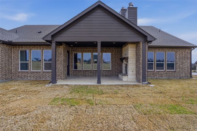 812 Valley Ridge Road, Van Alstyne, TX 75495
