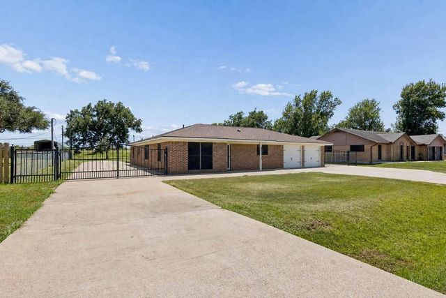 1534 Sterling Drive, Baytown, TX 77523
