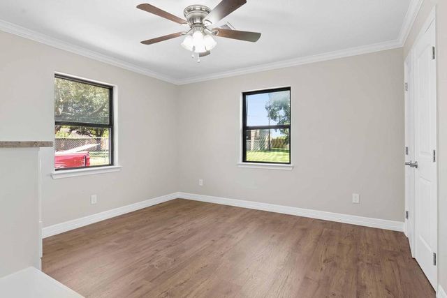 1534 Sterling Drive, Baytown, TX 77523