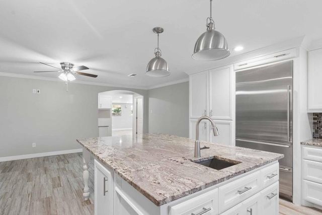 1534 Sterling Drive, Baytown, TX 77523