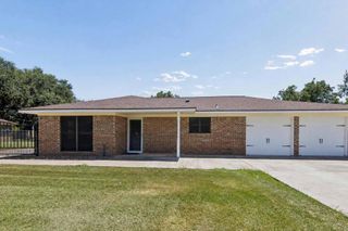 1534 Sterling Drive, Baytown, TX 77523