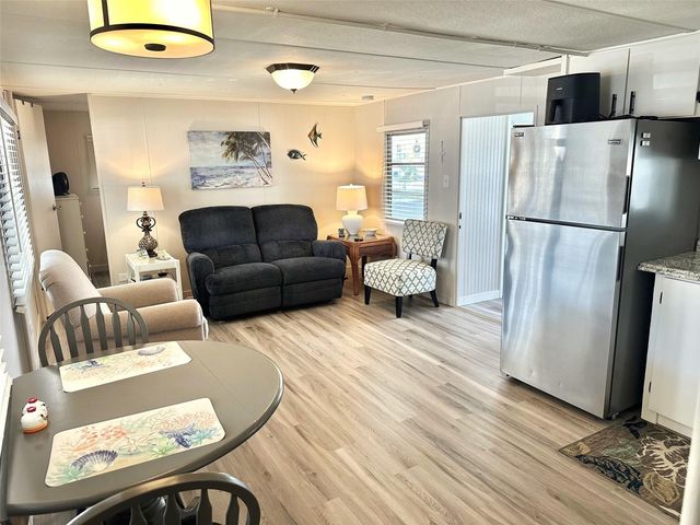 11111 101ST STREET 100, Largo, FL 33773