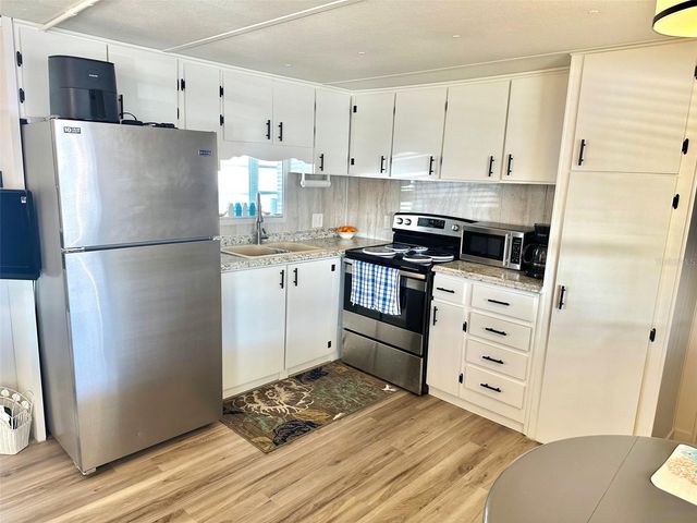 11111 101ST STREET 100, Largo, FL 33773