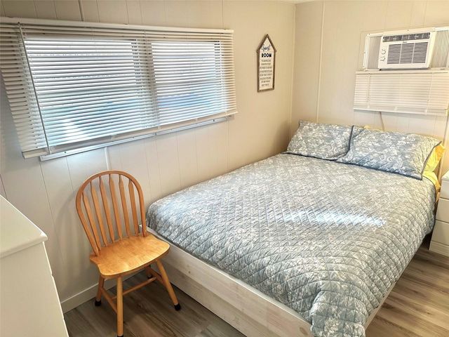 11111 101ST STREET 100, Largo, FL 33773