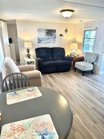 11111 101ST STREET 100, Largo, FL 33773