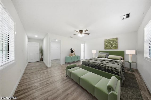 360 Desoto BLVD S, Naples, FL 34117