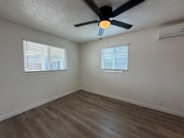 1027 E Dunlap Avenue Apt 4, Phoenix, AZ 85020