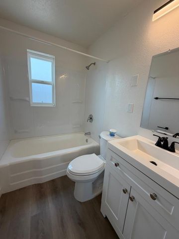 1027 E Dunlap Avenue Apt 4, Phoenix, AZ 85020