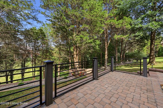368 Ashford Dr, Mt Washington, KY 40047