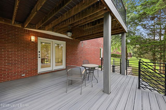 368 Ashford Dr, Mt Washington, KY 40047