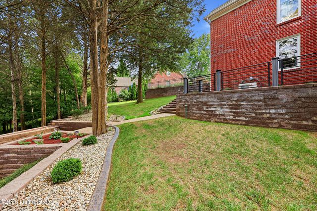 368 Ashford Dr, Mt Washington, KY 40047