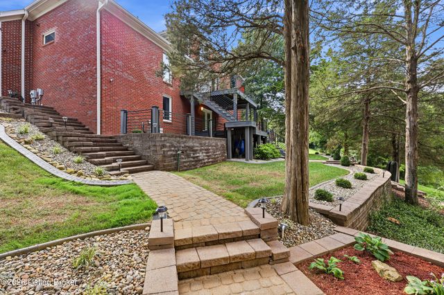 368 Ashford Dr, Mt Washington, KY 40047