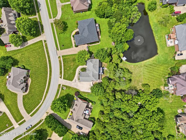 368 Ashford Dr, Mt Washington, KY 40047