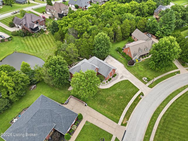 368 Ashford Dr, Mt Washington, KY 40047