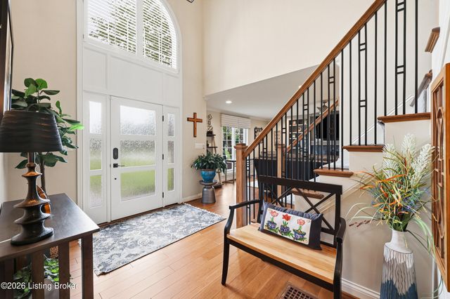 368 Ashford Dr, Mt Washington, KY 40047