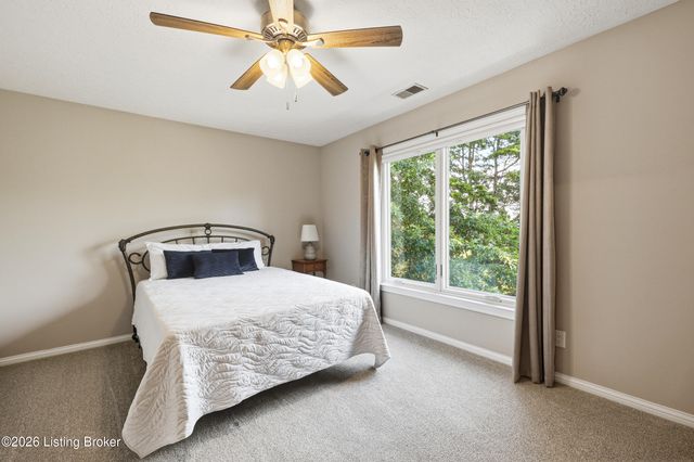 368 Ashford Dr, Mt Washington, KY 40047