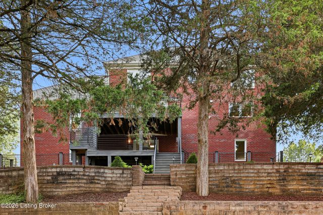 368 Ashford Dr, Mt Washington, KY 40047