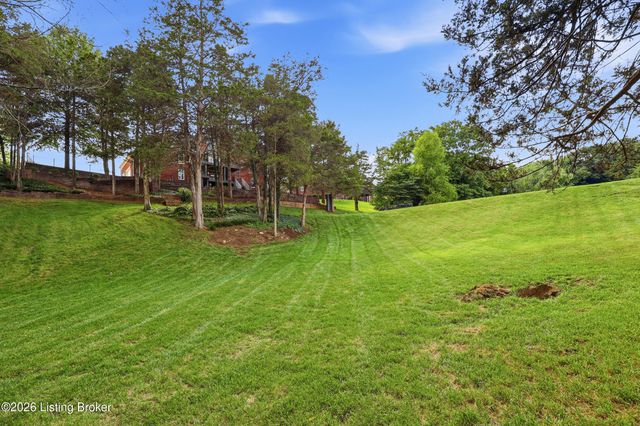368 Ashford Dr, Mt Washington, KY 40047