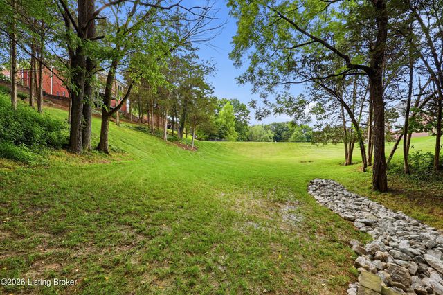 368 Ashford Dr, Mt Washington, KY 40047