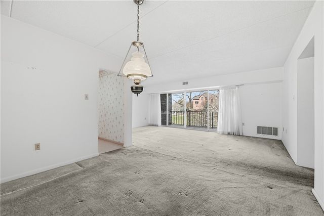 2160 GREENTREE ROAD 705W, Scott Twp, PA 15220