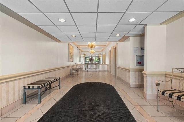2160 GREENTREE ROAD 705W, Scott Twp, PA 15220