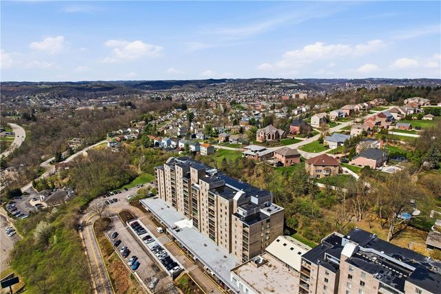 2160 GREENTREE ROAD 705W, Scott Twp, PA 15220
