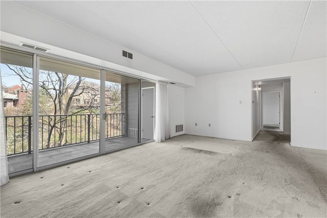 2160 GREENTREE ROAD 705W, Scott Twp, PA 15220