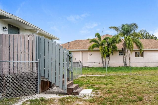 5407 3rd ST W, Lehigh Acres, FL 33971