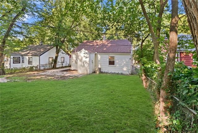 7405 Park Avenue, Kansas City, MO 64132