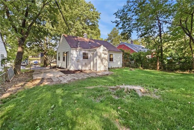 7405 Park Avenue, Kansas City, MO 64132