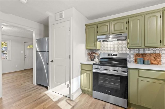 7405 Park Avenue, Kansas City, MO 64132