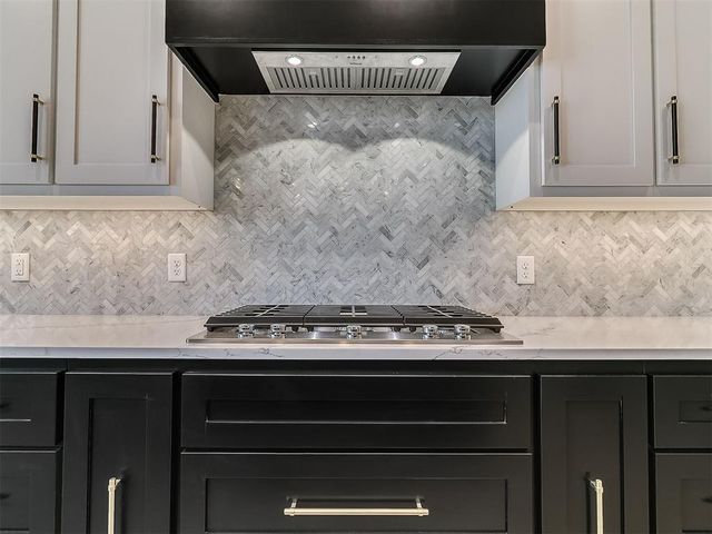 16417 Burgundy West Drive, Edmond, OK 73013