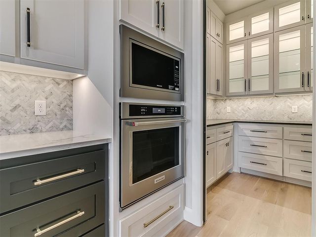 16417 Burgundy West Drive, Edmond, OK 73013