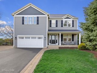 1234 Blackberry Creek Drive, Elburn, IL 60119