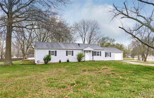 120 Highview Drive, Ballwin, MO 63011